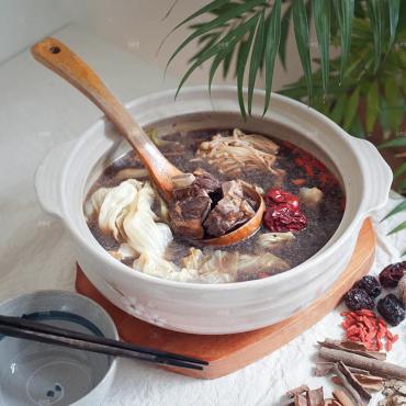 【巧食家】藥燉排骨－湯底帶料